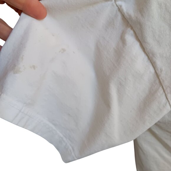 Vintage Men's Large T-shirt Trashed 90's Body Glove V-Neck Embroidered Logo - Picture 6 of 6